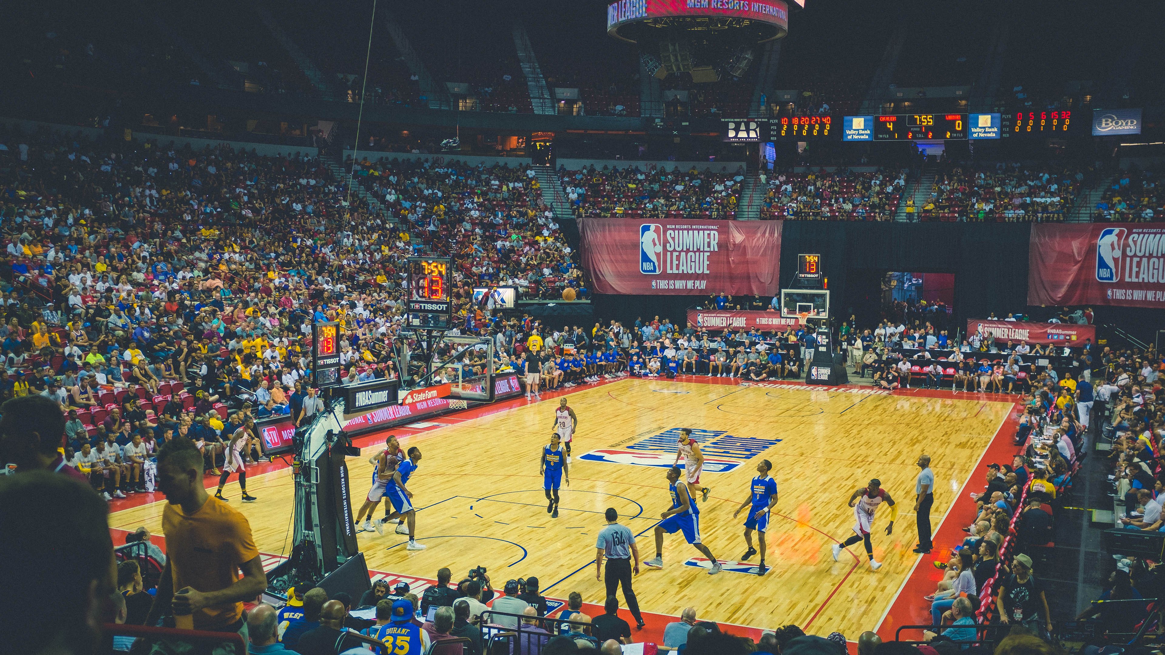 球迷投票揭晓，年度最佳防守瞬间是哪一幕？，nba最佳防守球员奖最多的